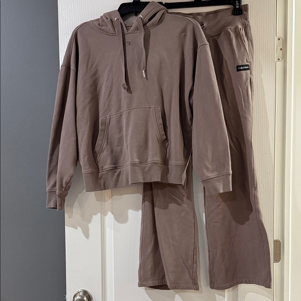 Calvin Klein Light Brown Fleece Sweatsuit Set - read description for sizing
